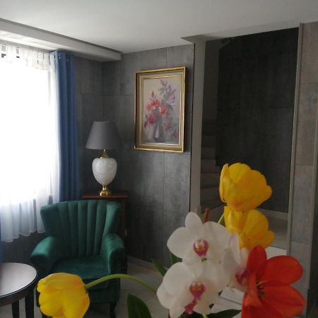 Bed and Breakfast Filsdeger Royal Panzió Exterior foto