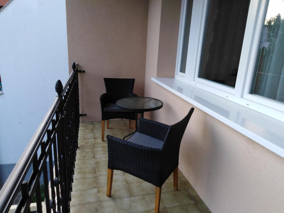 Bed and Breakfast Filsdeger Royal Panzió Exterior foto