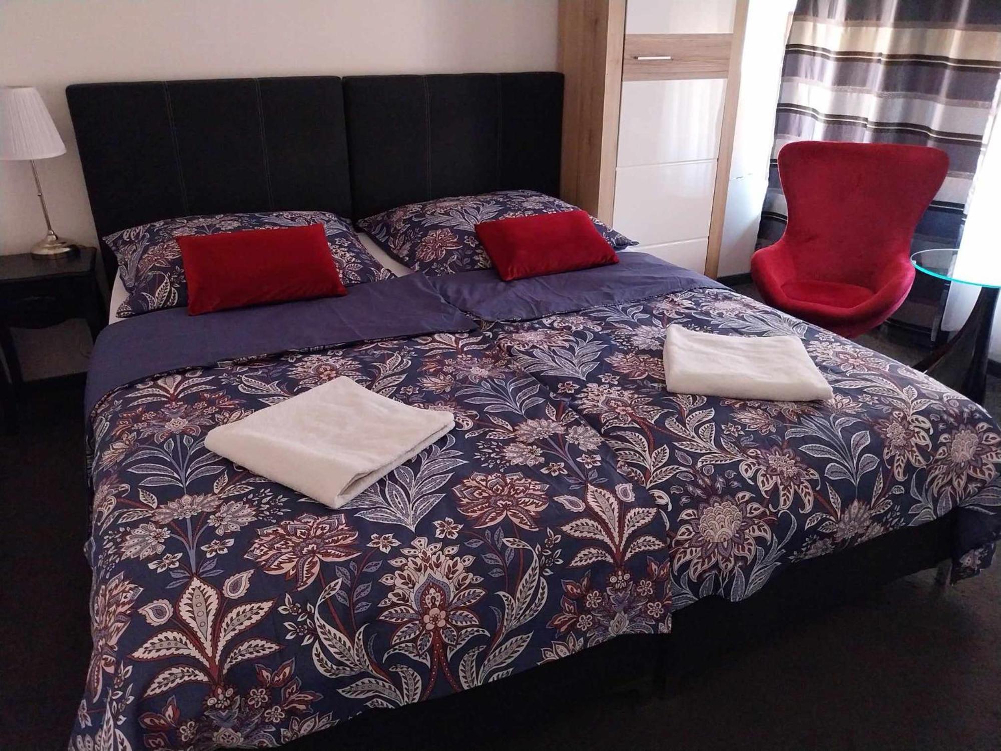 Bed and Breakfast Filsdeger Royal Panzió Exterior foto